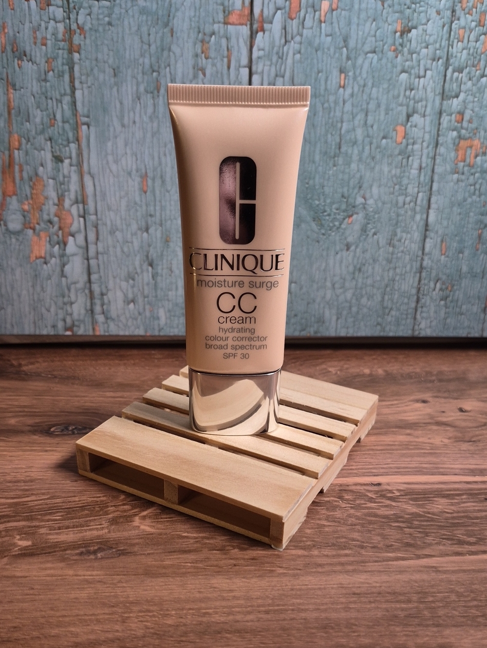 Clinique CC Cream Hydrating Color Corrector - Beige